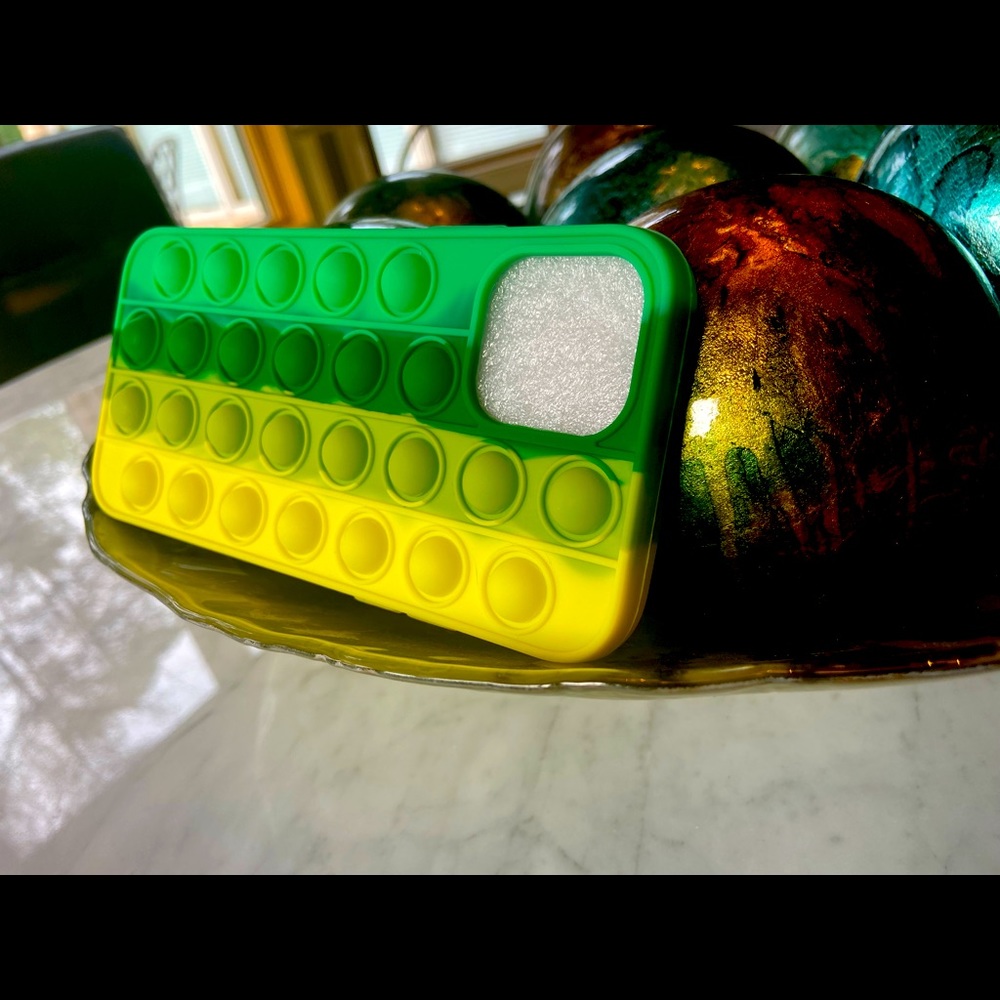 Bubble phone case. Brand new!